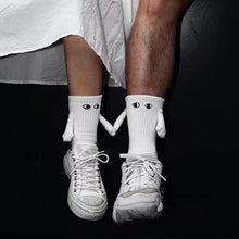 Laden Sie das Bild in den Galerie-Viewer, 🔥Lustige magnetische Socken🔥