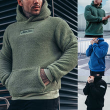 Laden Sie das Bild in den Galerie-Viewer, Modischer Herren-Plüschpullover mit Kapuze