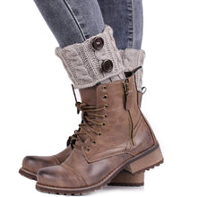 Laden Sie das Bild in den Galerie-Viewer, Stricksocken für Stiefel
