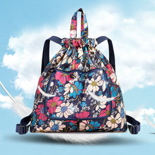 Laden Sie das Bild in den Galerie-Viewer, Faltbarer Bedruckter Nylonrucksack mit Kordelzug