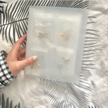 Laden Sie das Bild in den Galerie-Viewer, 🎁Transparente Aufbewahrungstasche für Schmuckalben