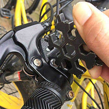 Laden Sie das Bild in den Galerie-Viewer, 18-in-1 Edelstahl Schneeflocken Multi-tool