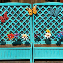 Laden Sie das Bild in den Galerie-Viewer, Gartendekoration Metall Blumen