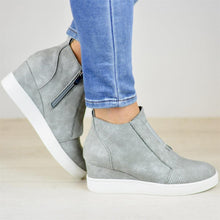 Laden Sie das Bild in den Galerie-Viewer, Bequeme Sneakers mit Reißverschluss und Keilabsatz