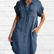Laden Sie das Bild in den Galerie-Viewer, Lässiges Kurzarm Denim Kleid