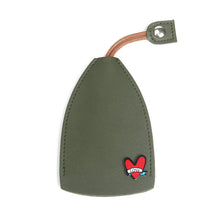 Laden Sie das Bild in den Galerie-Viewer, Schlüsseltasche aus PU-Leder