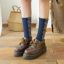Laden Sie das Bild in den Galerie-Viewer, Vintage Socken mit Blumenstickerei (5 Paar)