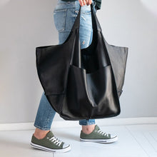 Laden Sie das Bild in den Galerie-Viewer, Frauen Übergröße Leder Handtaschen