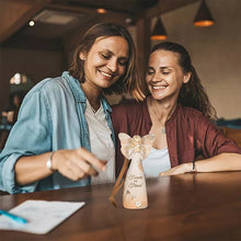 Laden Sie das Bild in den Galerie-Viewer, 👩‍❤️‍👩Freundschaftsgeschenke feiern🎁-Dekoration für Freundschaftsfeiern
