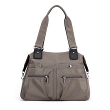 Laden Sie das Bild in den Galerie-Viewer, Wasserdichte Einfache Nylon-Handtasche
