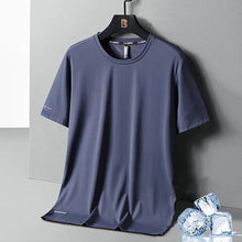 Laden Sie das Bild in den Galerie-Viewer, Rundhals-T-Shirt aus Eisseide
