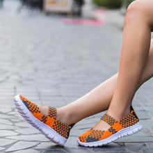Laden Sie das Bild in den Galerie-Viewer, Atmungsaktive gestrickte Sommer Damen Freizeitschuhe
