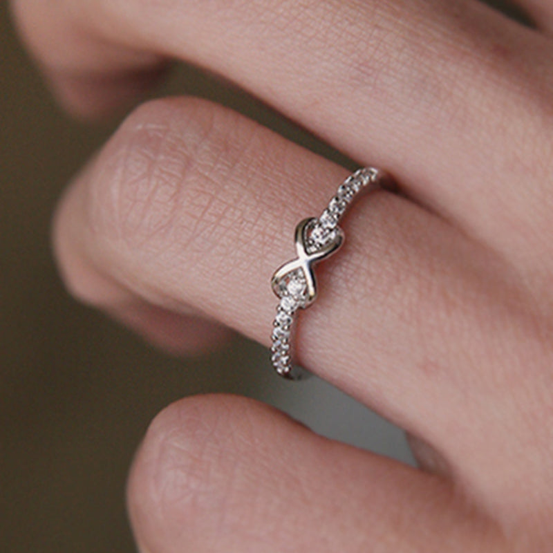 Unendlichkeitsring für meine Tochter