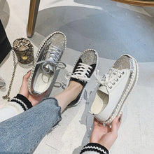 Laden Sie das Bild in den Galerie-Viewer, 🔥 Sommerspecial 🔥SNEAKERS AUS DIAMOND SILVER LEDER
