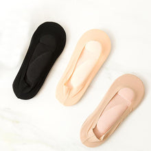 Laden Sie das Bild in den Galerie-Viewer, 3D Fußmassage gepolsterte Lady Invisible Socken
